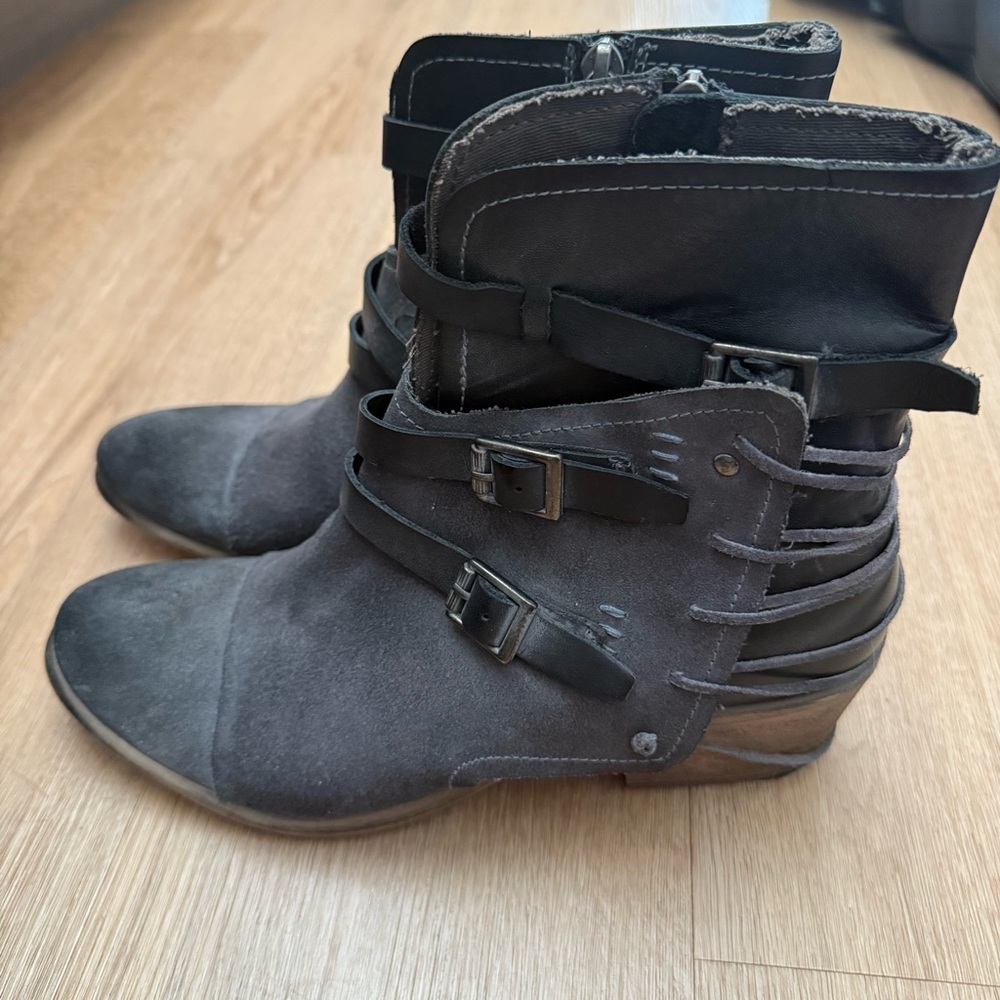 Roan Bed Stu‎ Aimee Leather Ankle Boots Size 9.5 Grey distressed - Picture 8 of 11